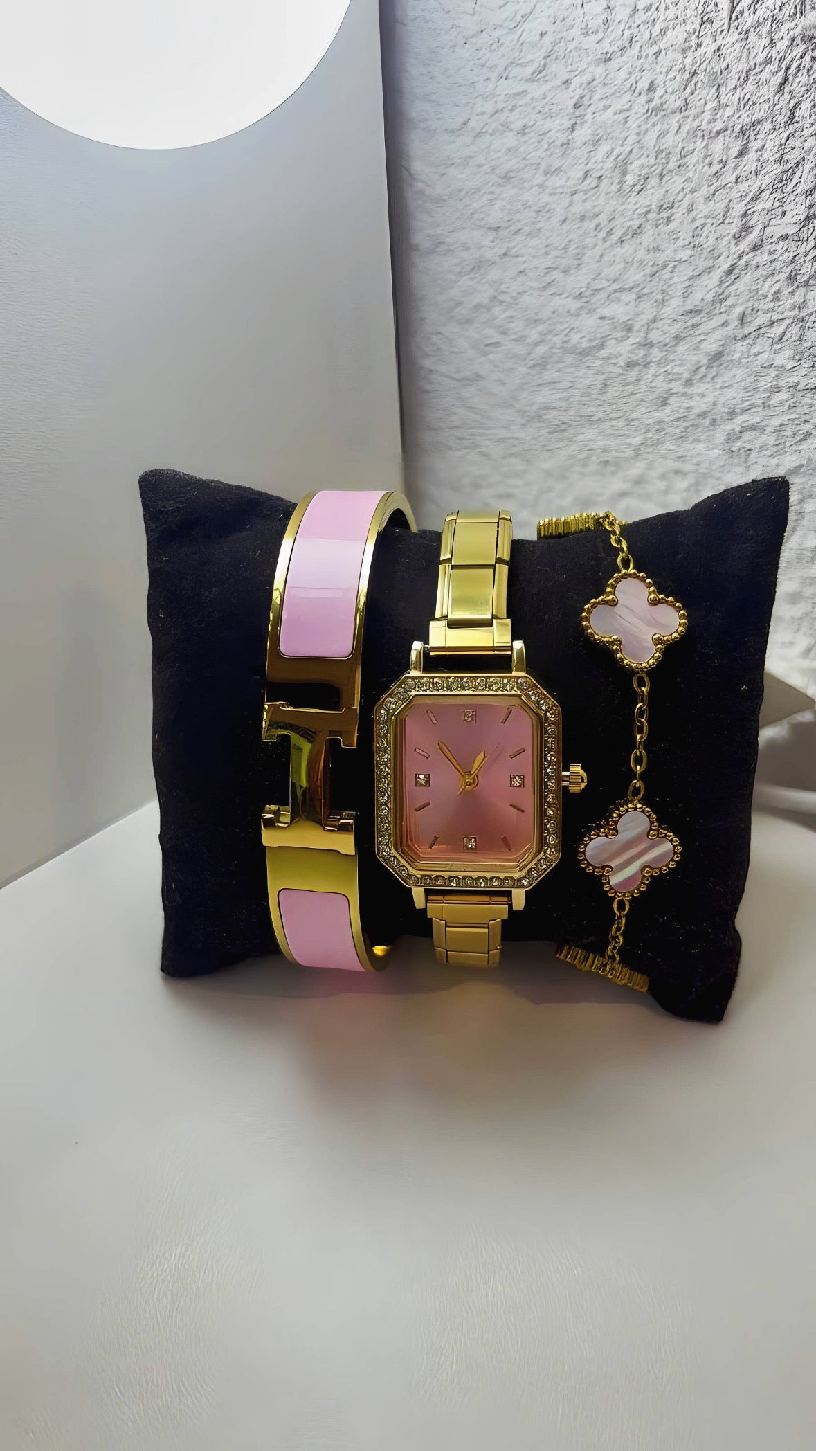 Lot de bracelets avec montre en acier inoxydable